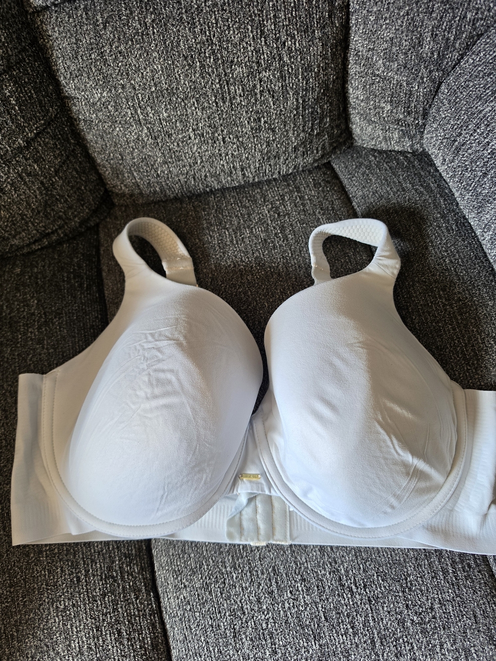 Cacique Smooth White T-Shirt Bra with Wide Straps